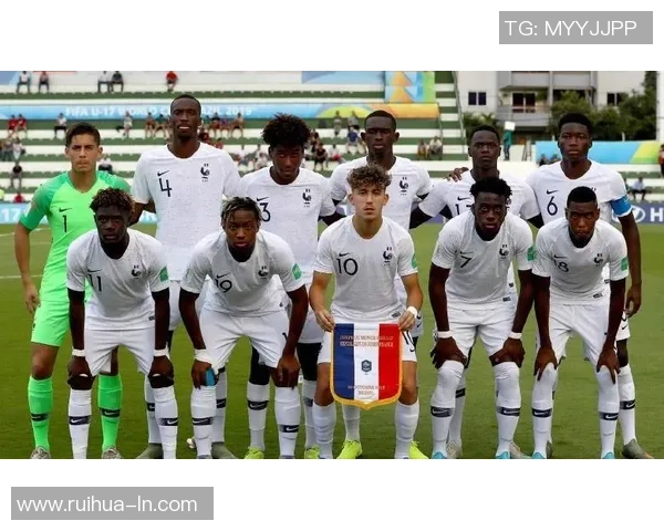 法国年轻黑人足球明星崭露头角引领新时代运动风潮