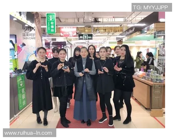 足球明星的吉林媳妇美丽瞬间大揭秘,看看她的生活与风采如何吸引众人目光 足球明星的吉林媳妇美丽瞬间大揭秘,看看她的生活与风采如何吸引众人目光